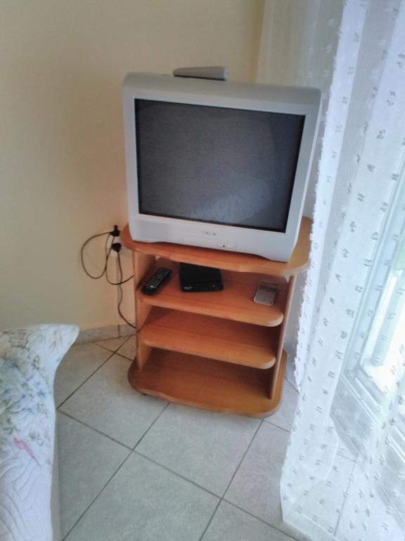 Zefi'S Apartment Néa Péramos Kültér fotó